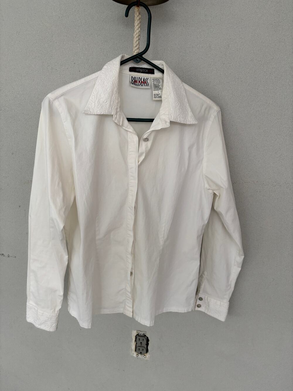 Vintage 90's Y2K White Long Sleeve Button Down Blouse Size L Detailed Collar